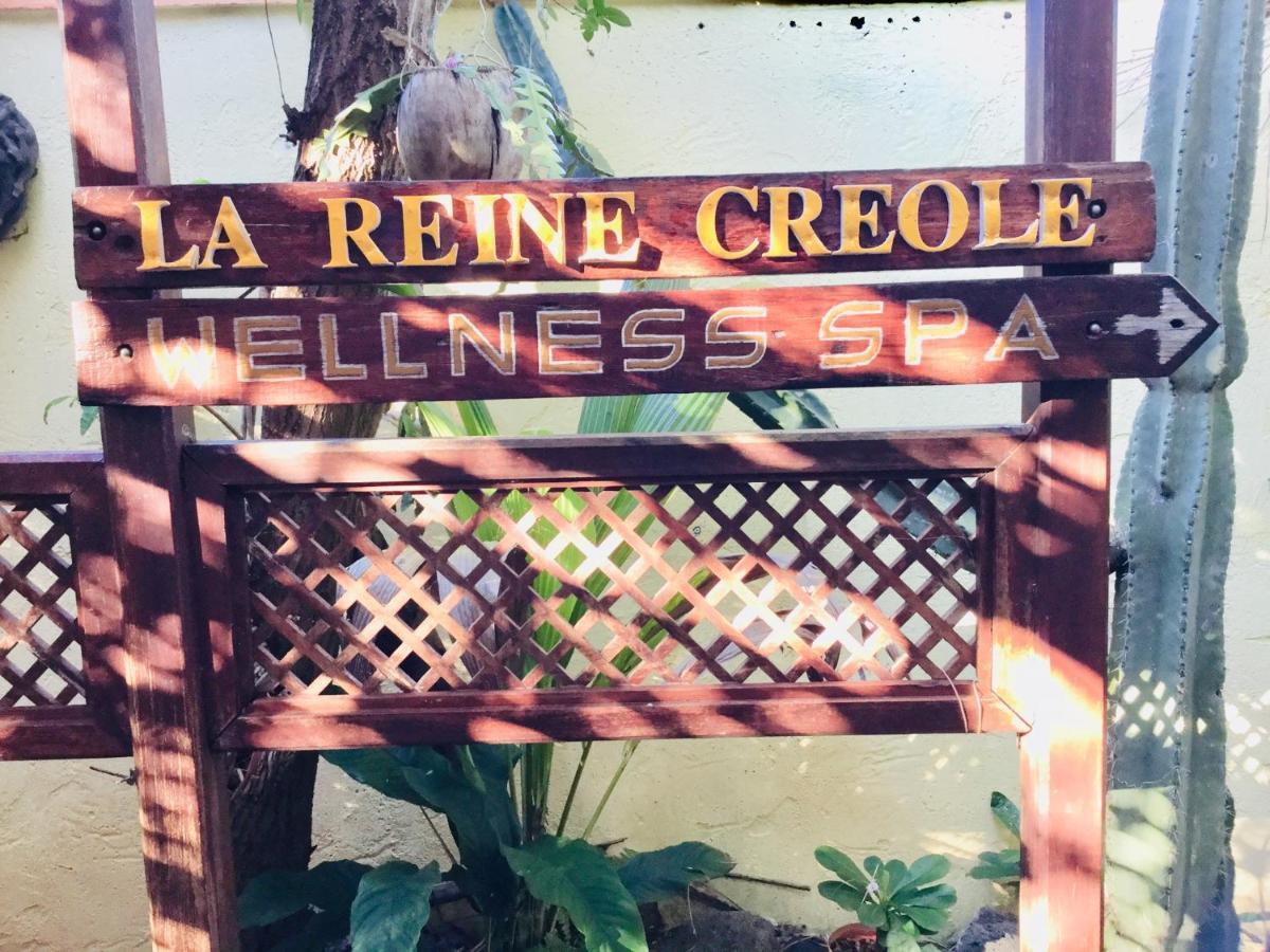 La Reine Creole Bed & Breakfast La Gaulette Exterior photo